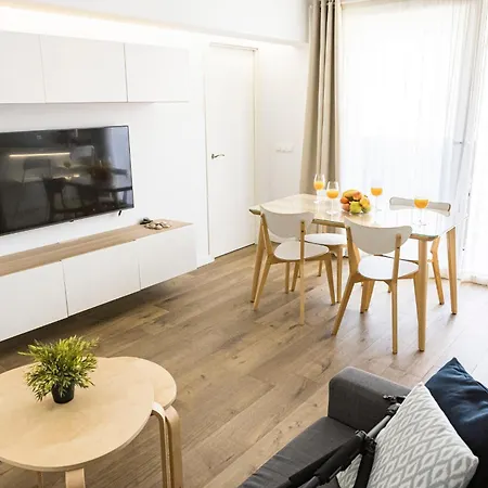 Malaga Beach Apartment Exterior photo