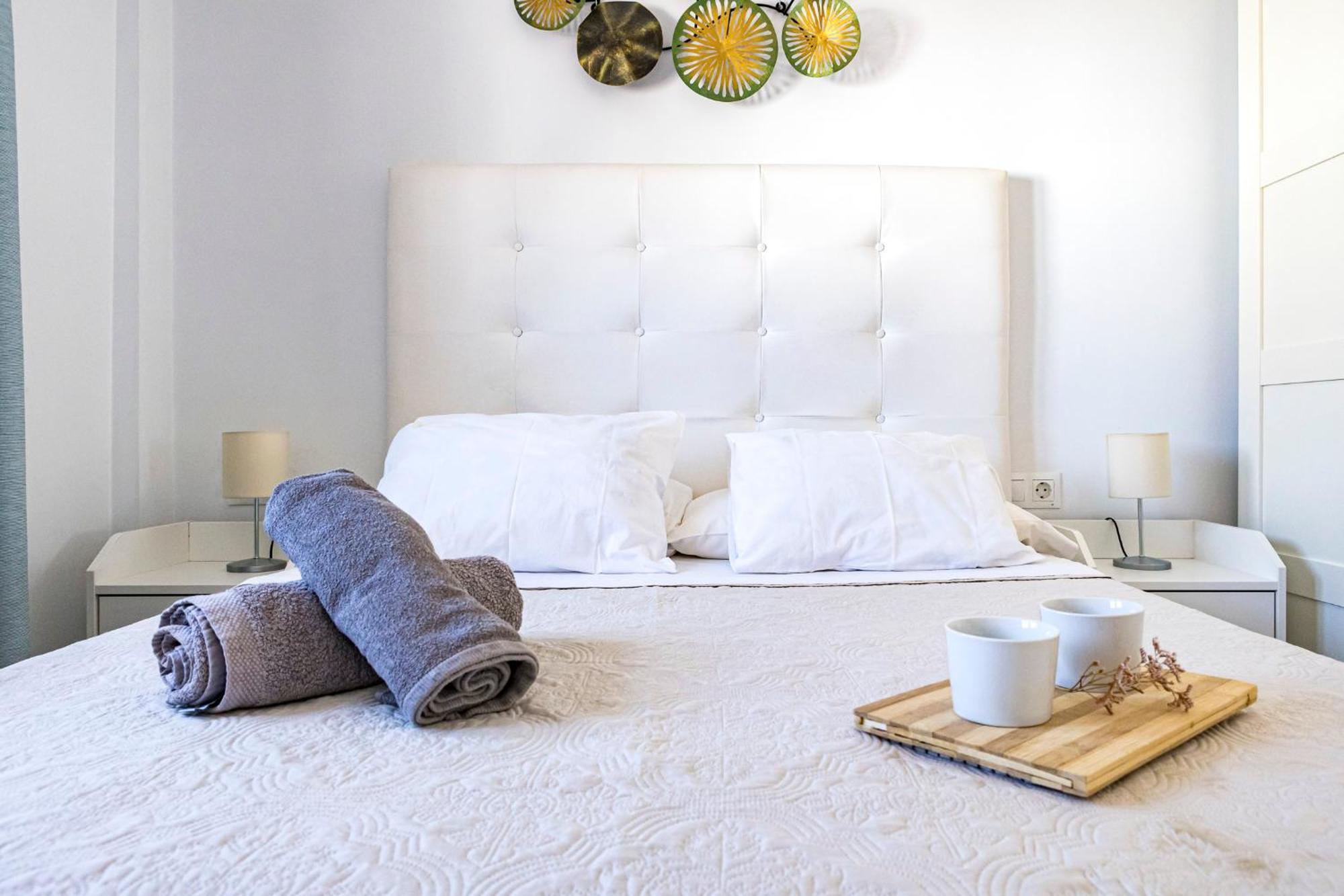Malaga Beach Apartment Apartament *