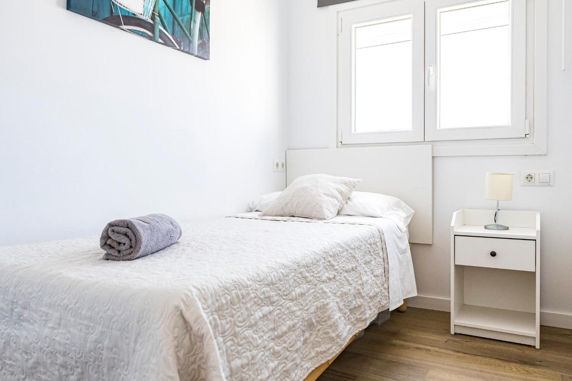 Malaga Beach Apartment Apartament
